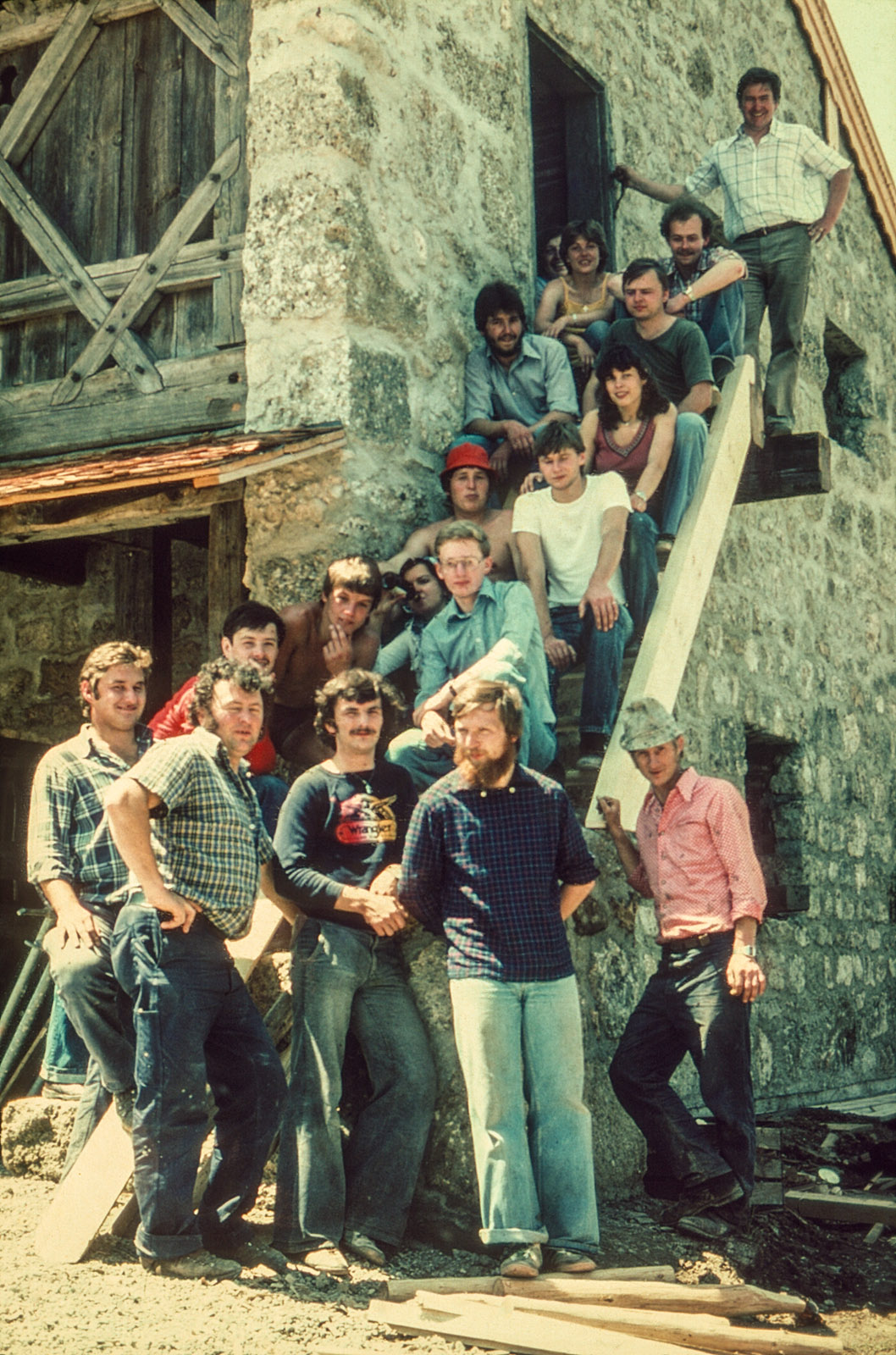 mit Manfred Erhard an höchster Stelle mit Manfred Erhard an höchster Stelle