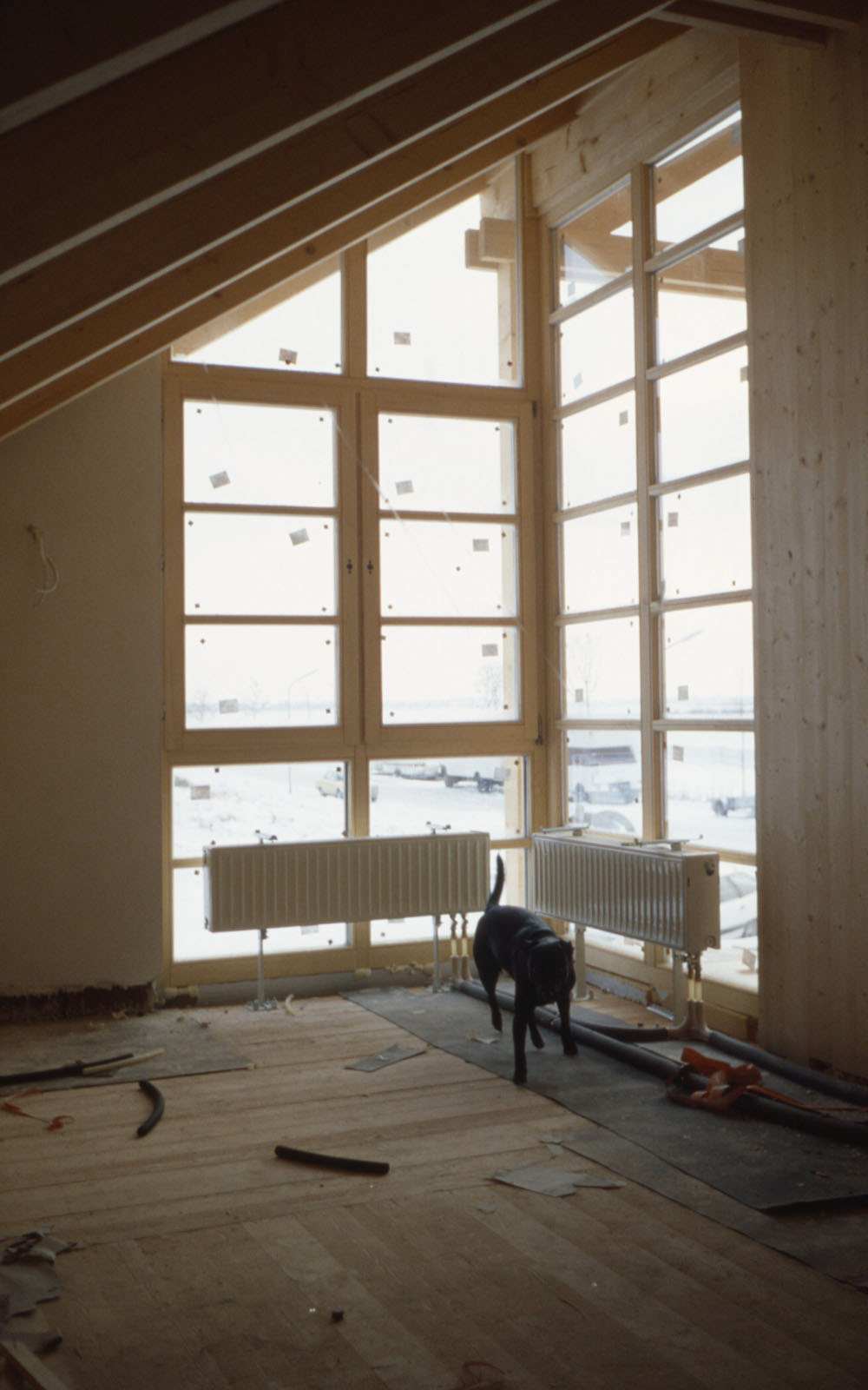 Aschheim - wie vor JEDEM Fenster in den 80zigern - Heizung wie vor JEDEM Fenster in den 80zigern - Heizung