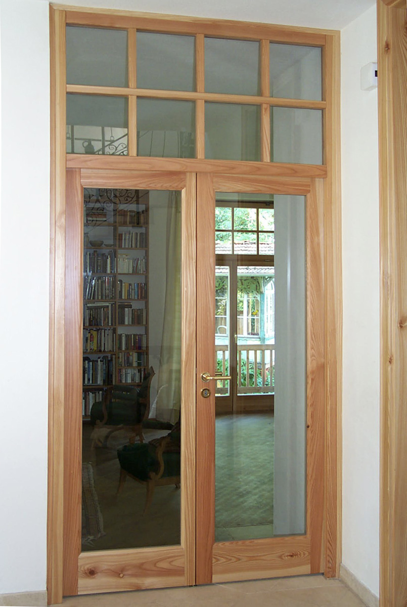 Innentüren mit Oberlicht