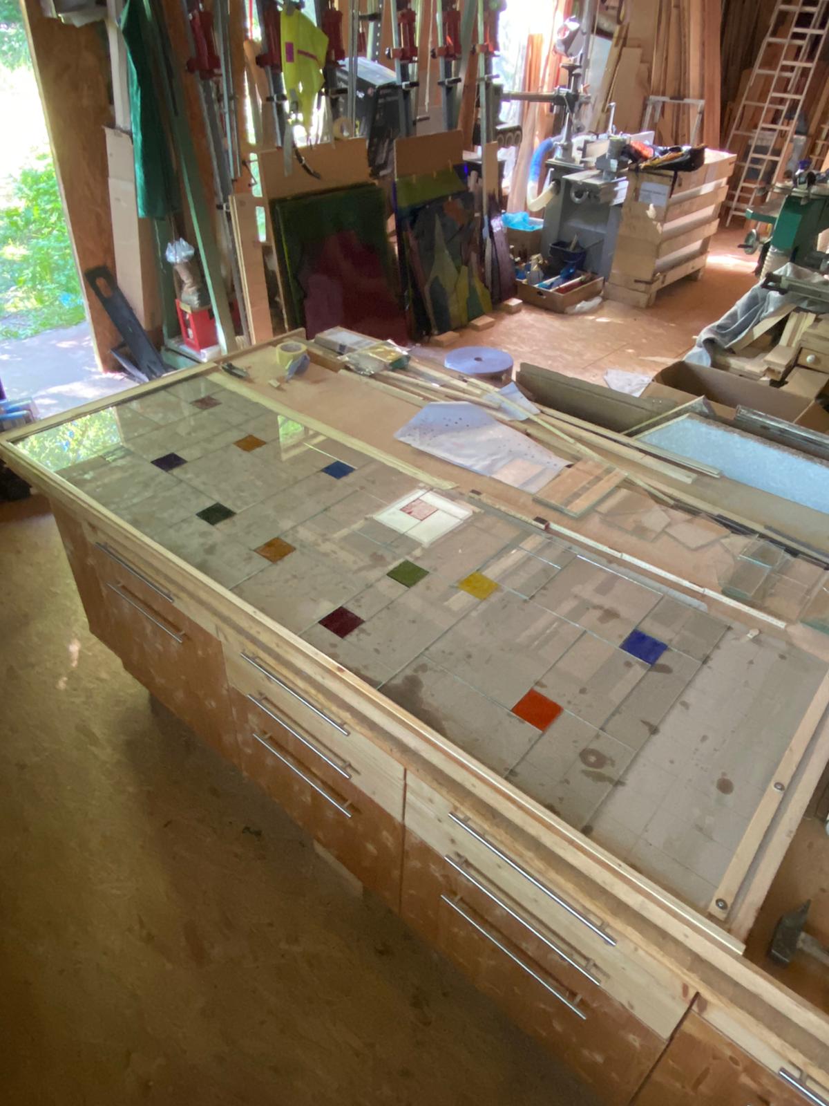 Antikverglasung - Zuschnitt und platzieren Antikverglasung - Zuschnitt und platzieren