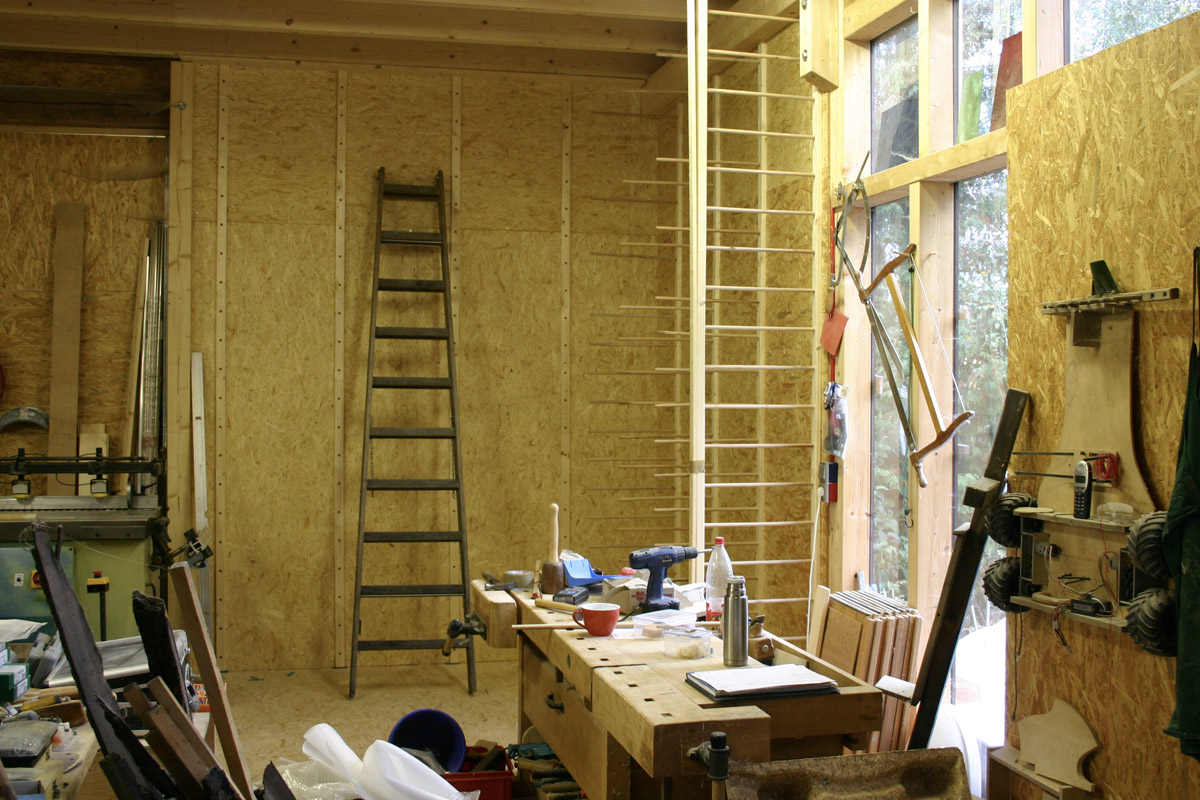 mit OSB verschalt und Regal bauen