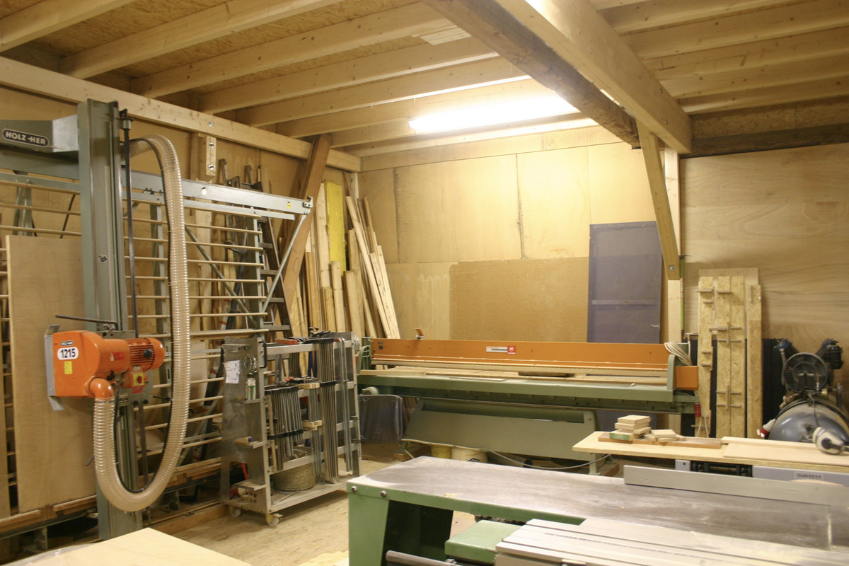 Furniersäge in die Ecke verbannt Furniersäge in die Ecke verbannt