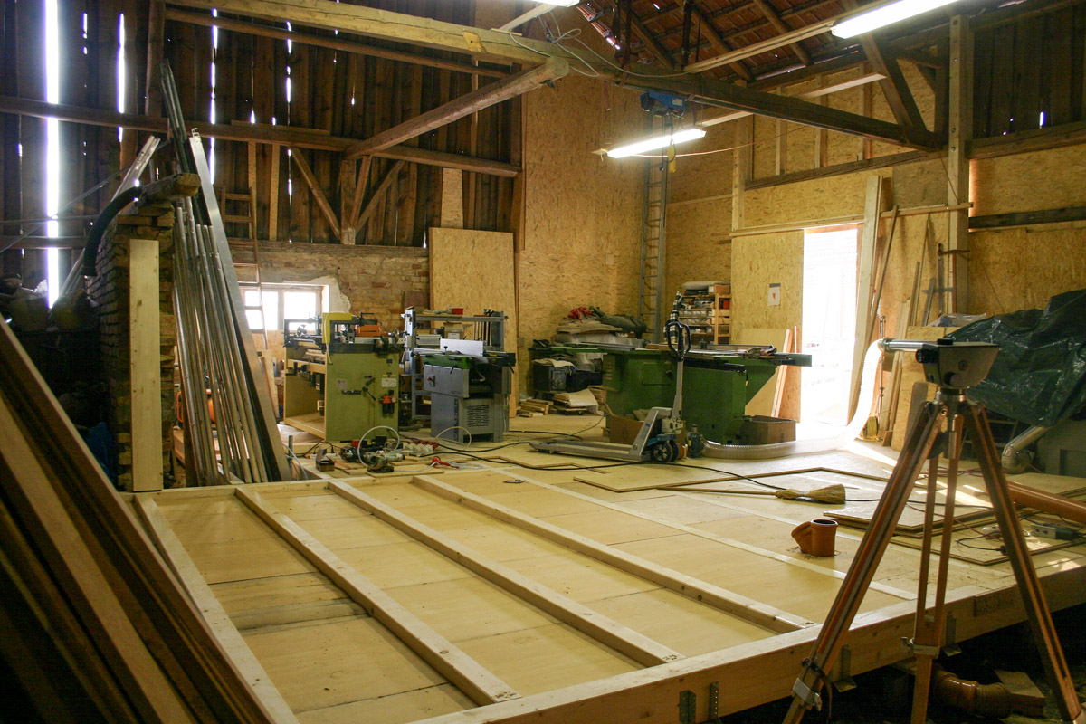 Dämmung wird zugesägt