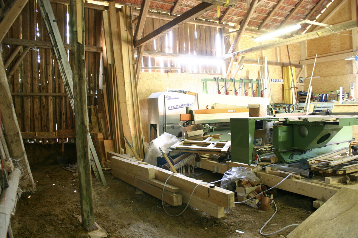 Nordwand ist in 60 Jahren etwas schief, der Erddruck des Hügels